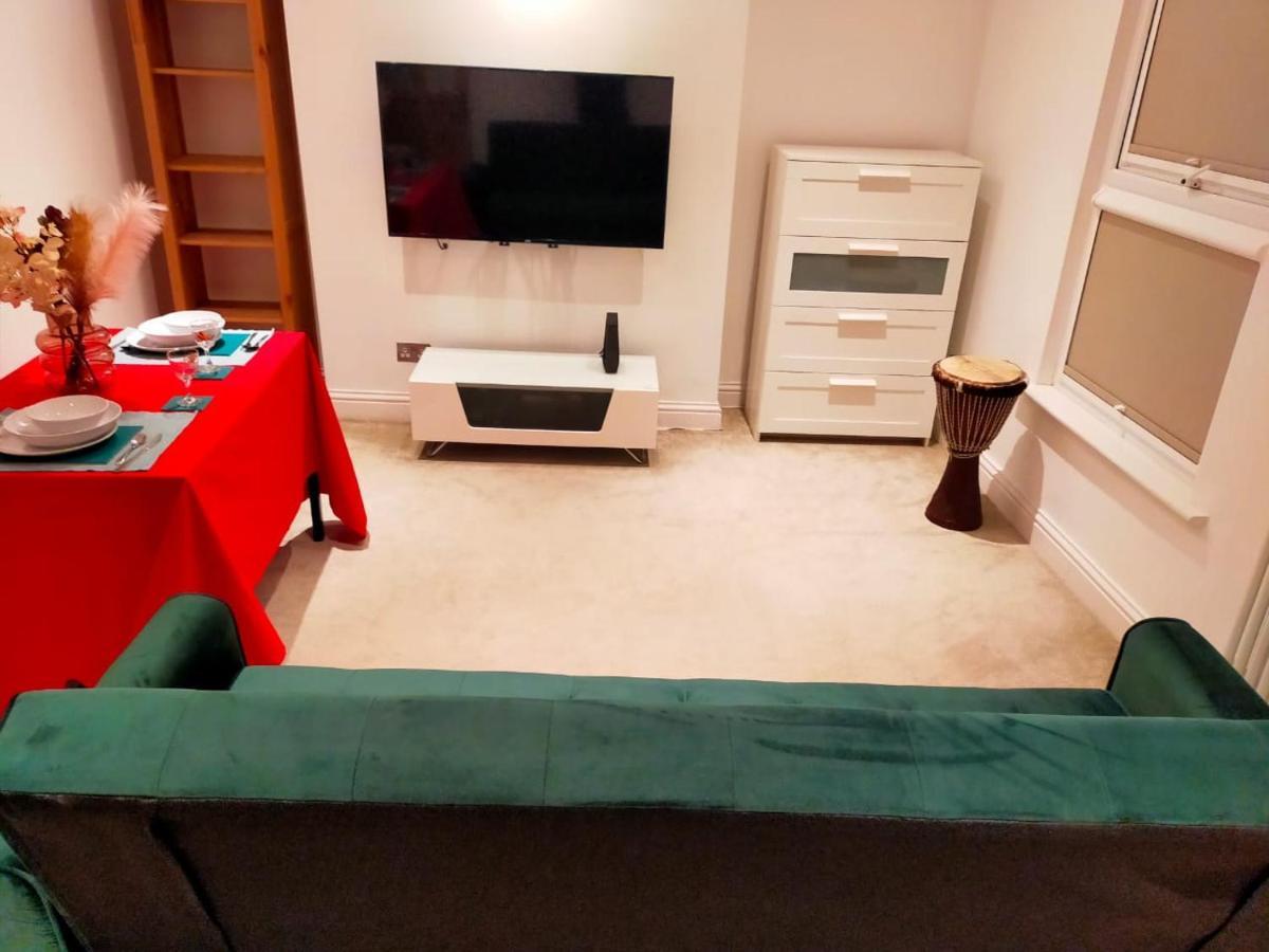 Fully-Equipped Flat In The City Of ลอนดอน ภายนอก รูปภาพ